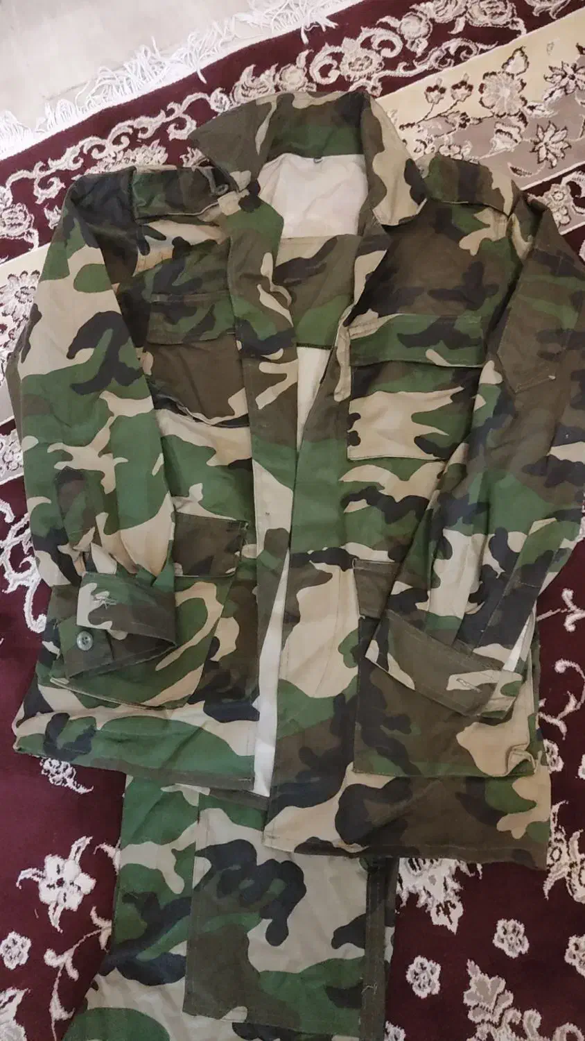 لباس ارتشی|لباس|اصفهان, خانه اصفهان|دیوار