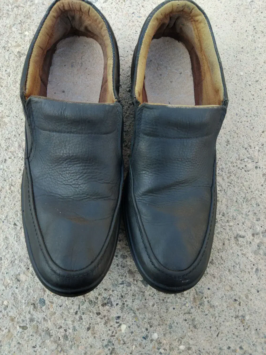 کفش|کیف، کفش، کمربند|زابل, |دیوار