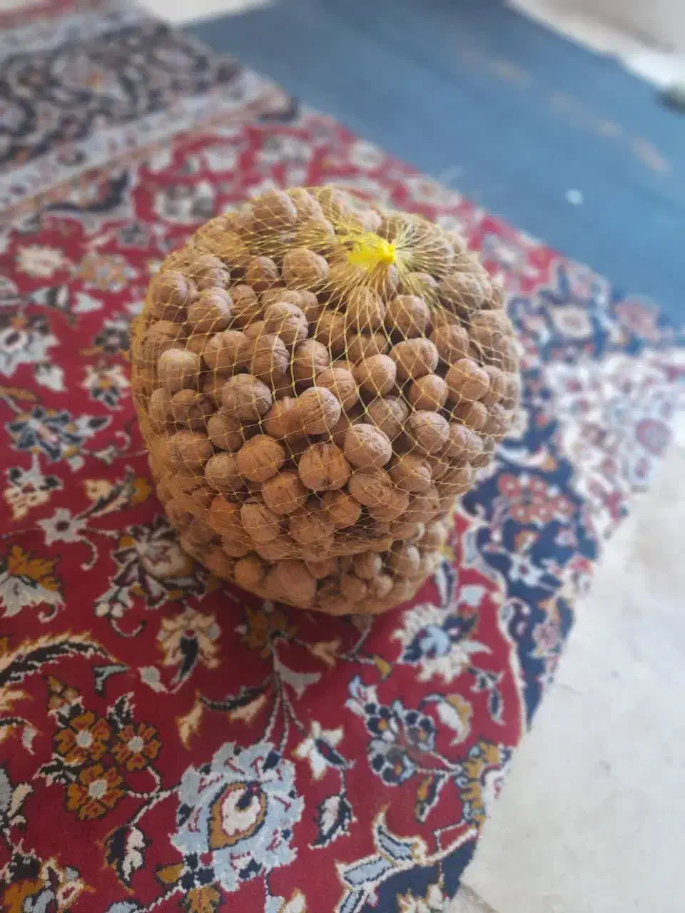 گردو درشت یک دست ارسال تویسرکان|حراج|تبریز, |دیوار