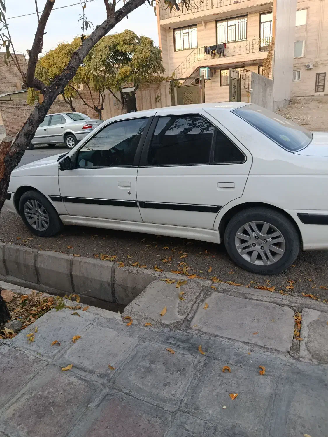 پارس تیوفایو|خودرو سواری و وانت|ازنا, |دیوار