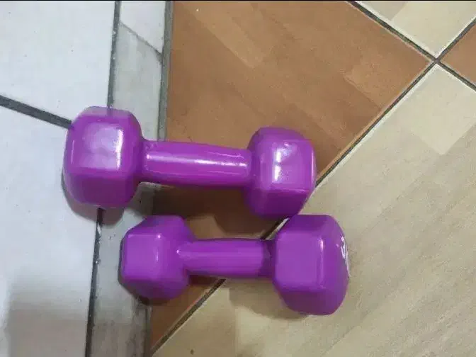 دمبل ۳ و ۱ کیلویی|تجهیزات ورزشی|قم, یزدان‌شهر|دیوار