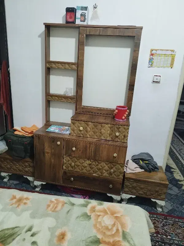 تخت خواب دونفره|تخت و سرویس خواب|بروجرد, |دیوار