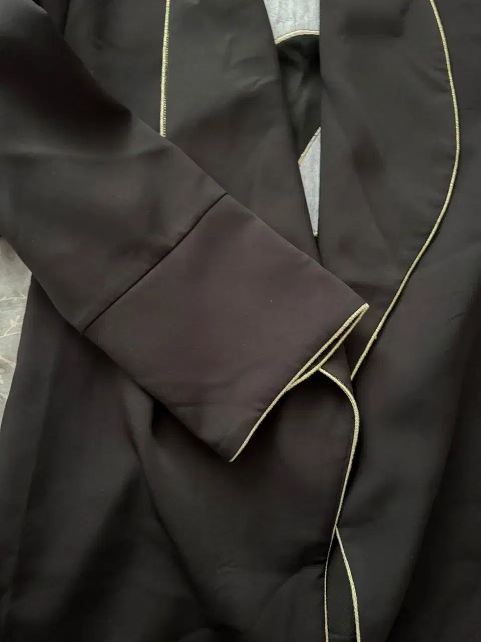 مانتوجلو باز|لباس|تبریز, |دیوار