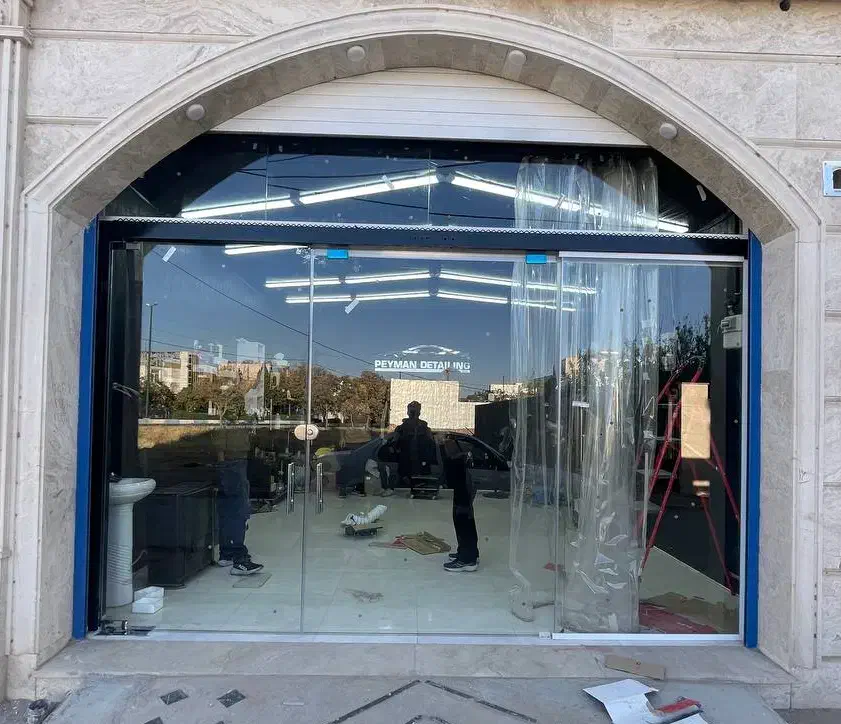 نصب واجرا انواع شیشه سکوریت|خدمات پیشه و مهارت|اراک, |دیوار