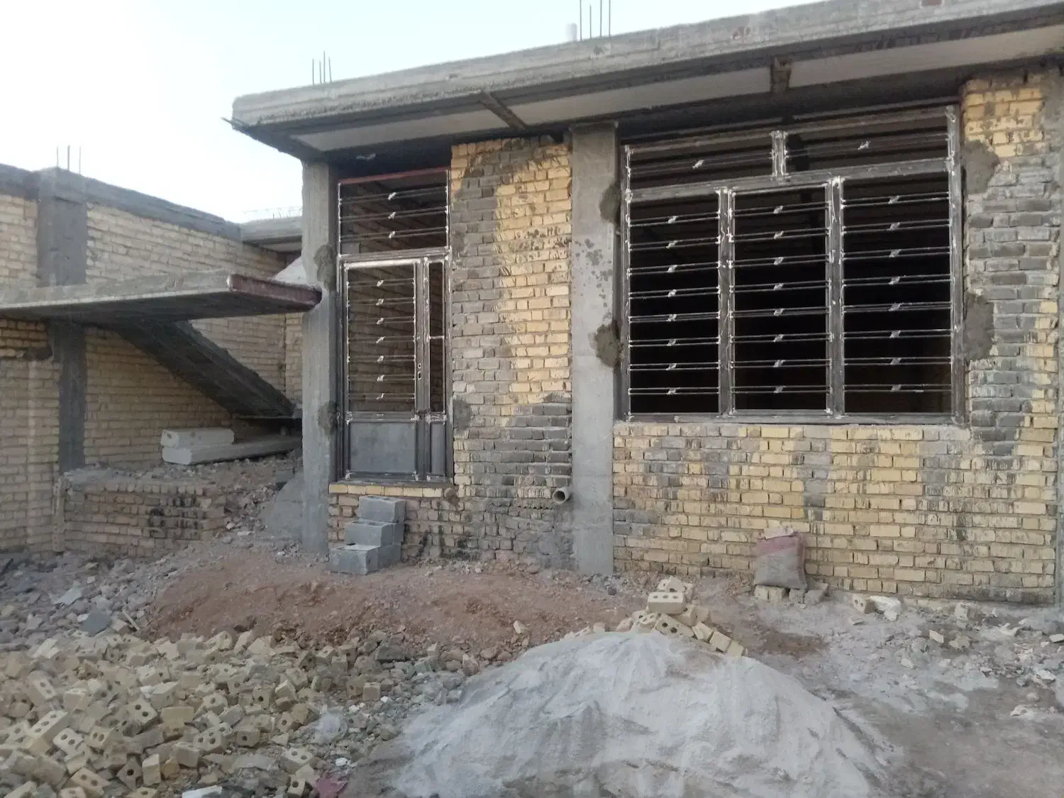 فروش اسکلت ۲۰۰متری|فروش خانه و ویلا|مرودشت, الماس آباد|دیوار