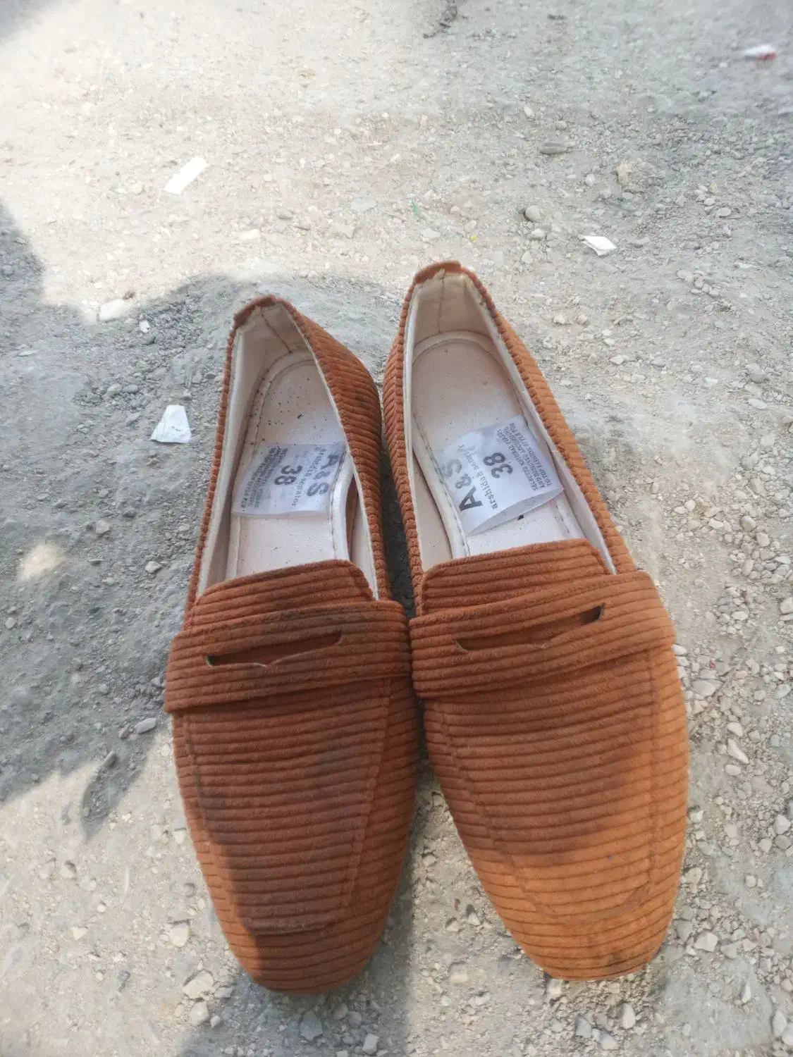 یک جفت کفش زنانه سایز ۳۸ اصلی|کیف، کفش، کمربند|بندرعباس, |دیوار