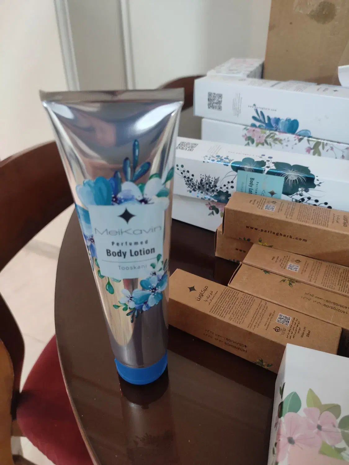 لوسیون بدن و مرطوب کننده عمده|آرایشی، بهداشتی، درمانی|مشکین‌دشت, |دیوار