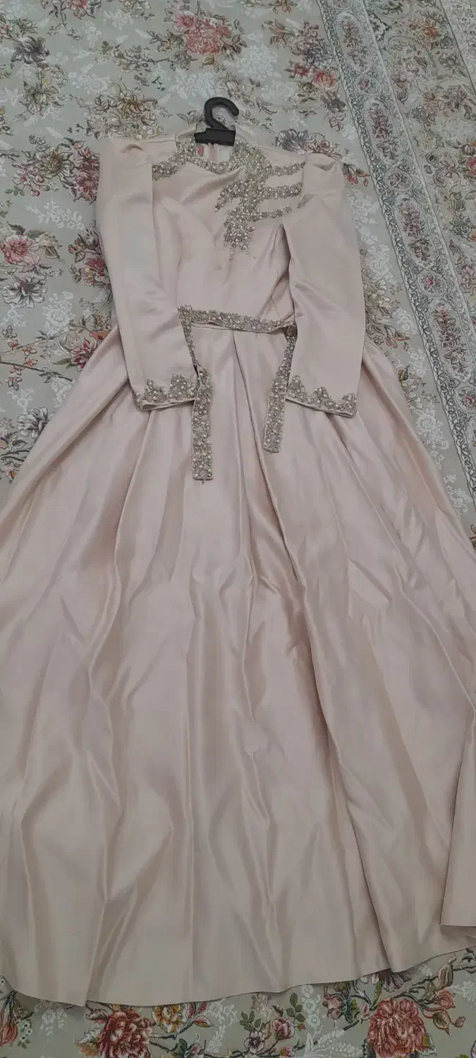 پیراهن مجلسی در حد نو|لباس|تالش, هشتپر|دیوار