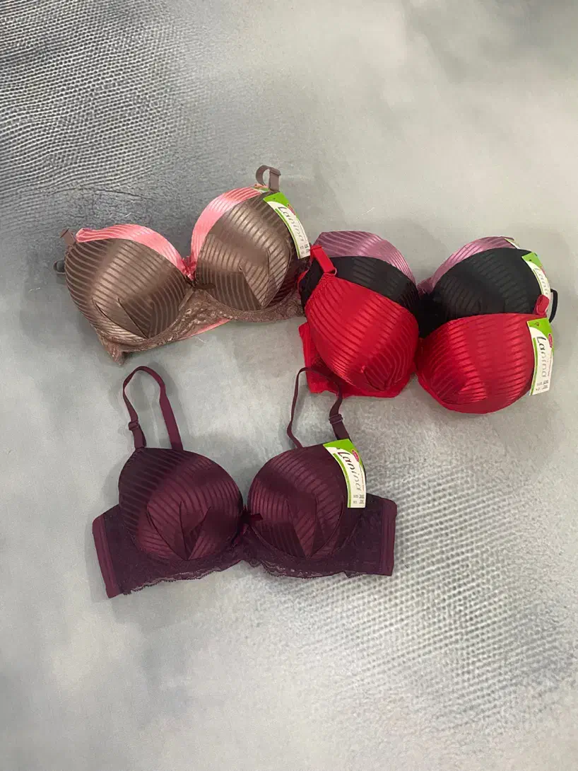 سوتین اسفنجی|لباس|سمنان, |دیوار