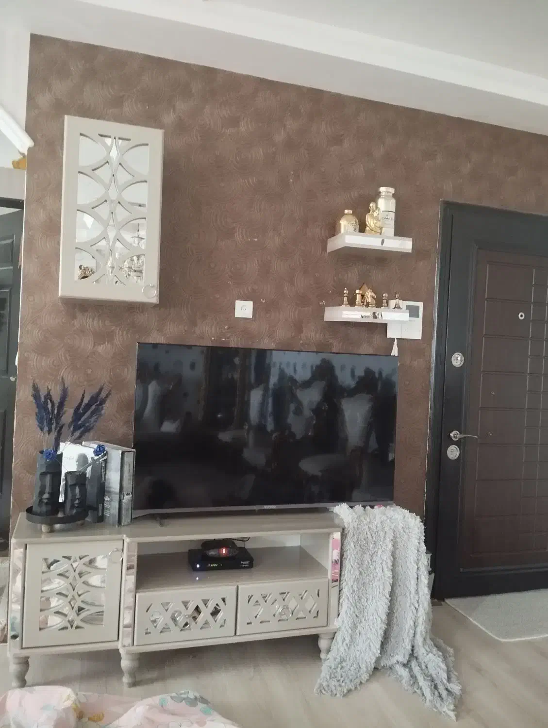 ست چوبی|بوفه، ویترین، کنسول|خوی, |دیوار