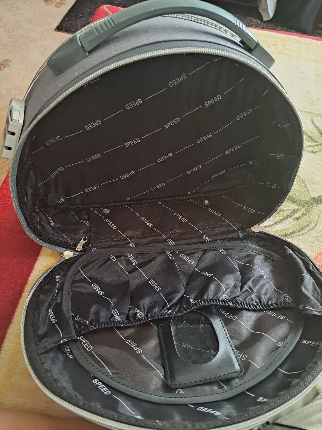 تعدادی کیف زنانه|کیف، کفش، کمربند|همدان, |دیوار