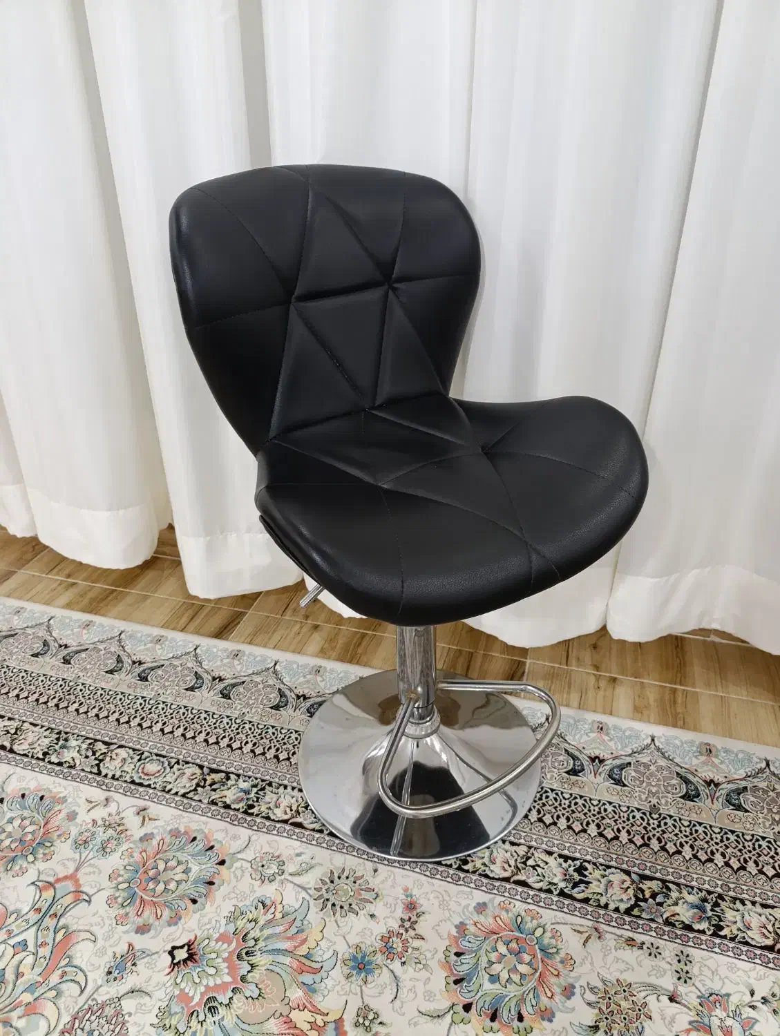 صندلی|صندلی و نیمکت|اسفراین, |دیوار