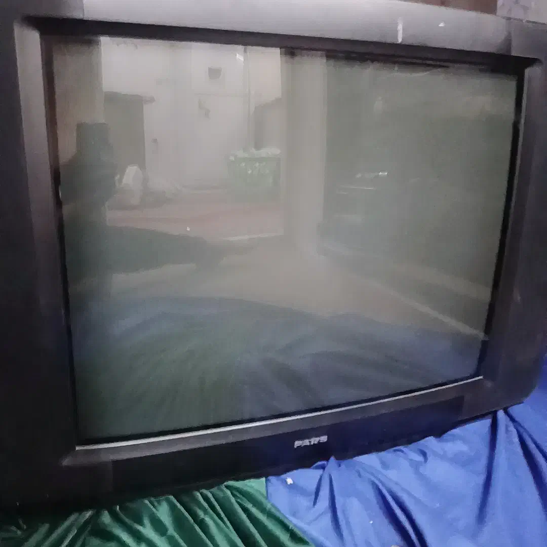 تلوزیون ۴۰ اینج|تلویزیون و پروژکتور|قم, باغ شازده|دیوار