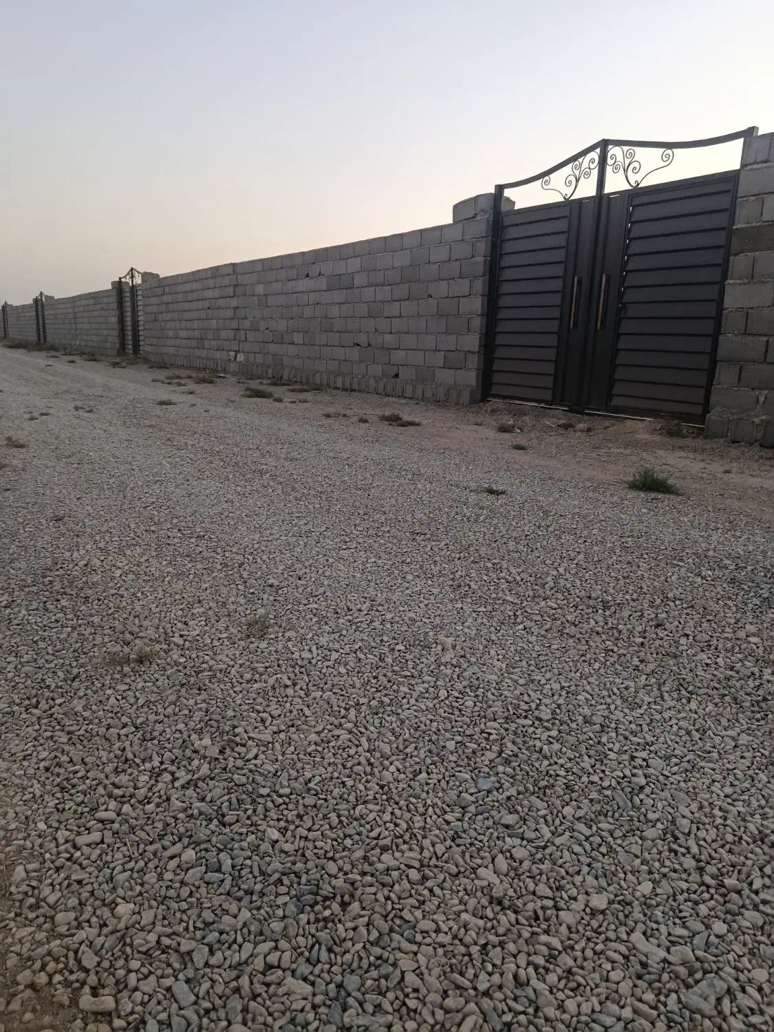 ویلاباغ ۴۰۰ متر حصارکشی شده|فروش خانه و ویلا|شبستر, |دیوار