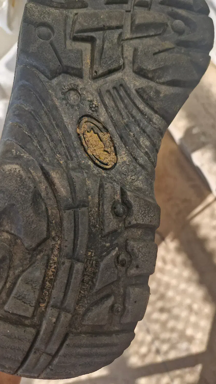 کفش کار واقعی و مقاوم|کیف، کفش، کمربند|تهران, سازمان آب|دیوار