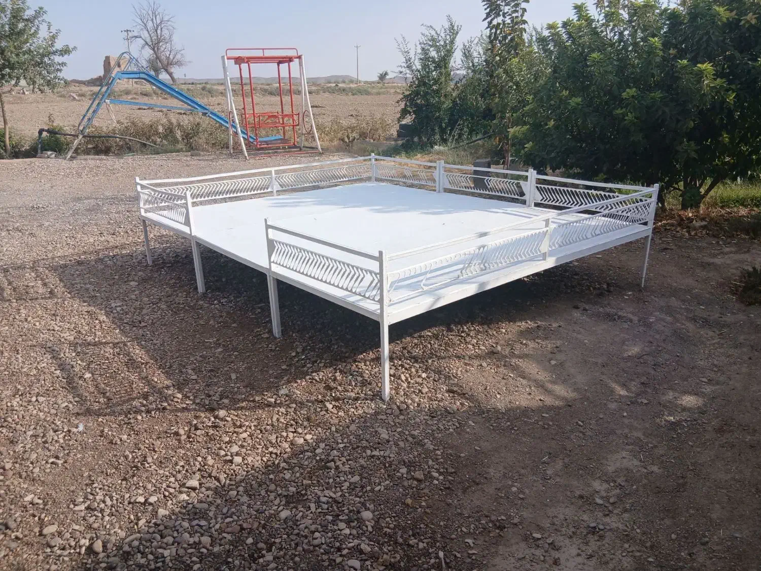 فروش انواع تخت اهنی|تخت و سرویس خواب|فسا, |دیوار