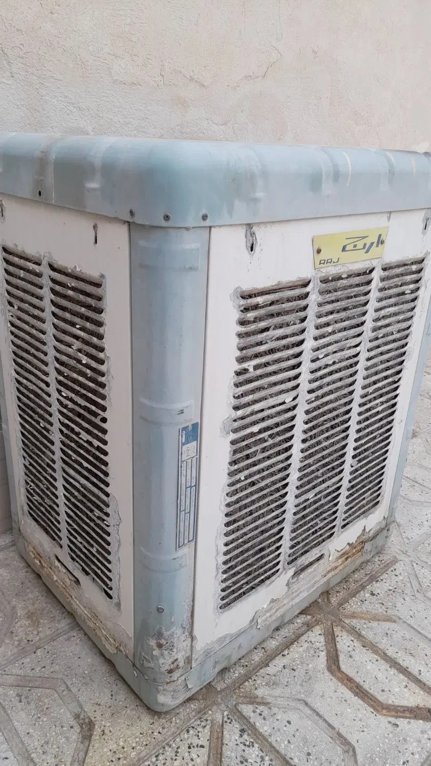 کولر آبی|کولر آبی|شیروان (خراسان), |دیوار