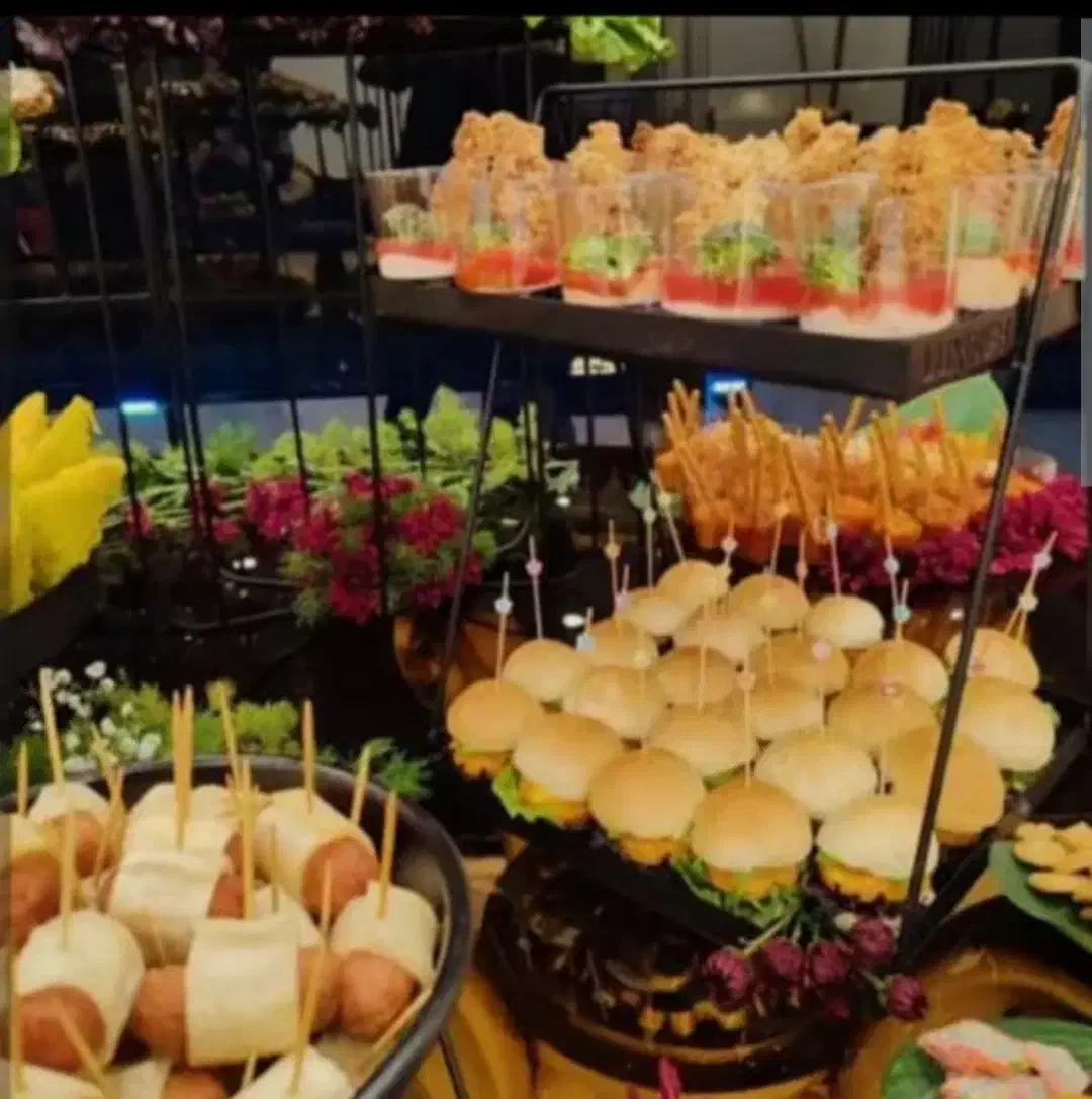 سفارش انواع حلوا ـ خرمای توپور ـ فینگر فود|خدمات پذیرایی، مراسم|ارومیه, |دیوار