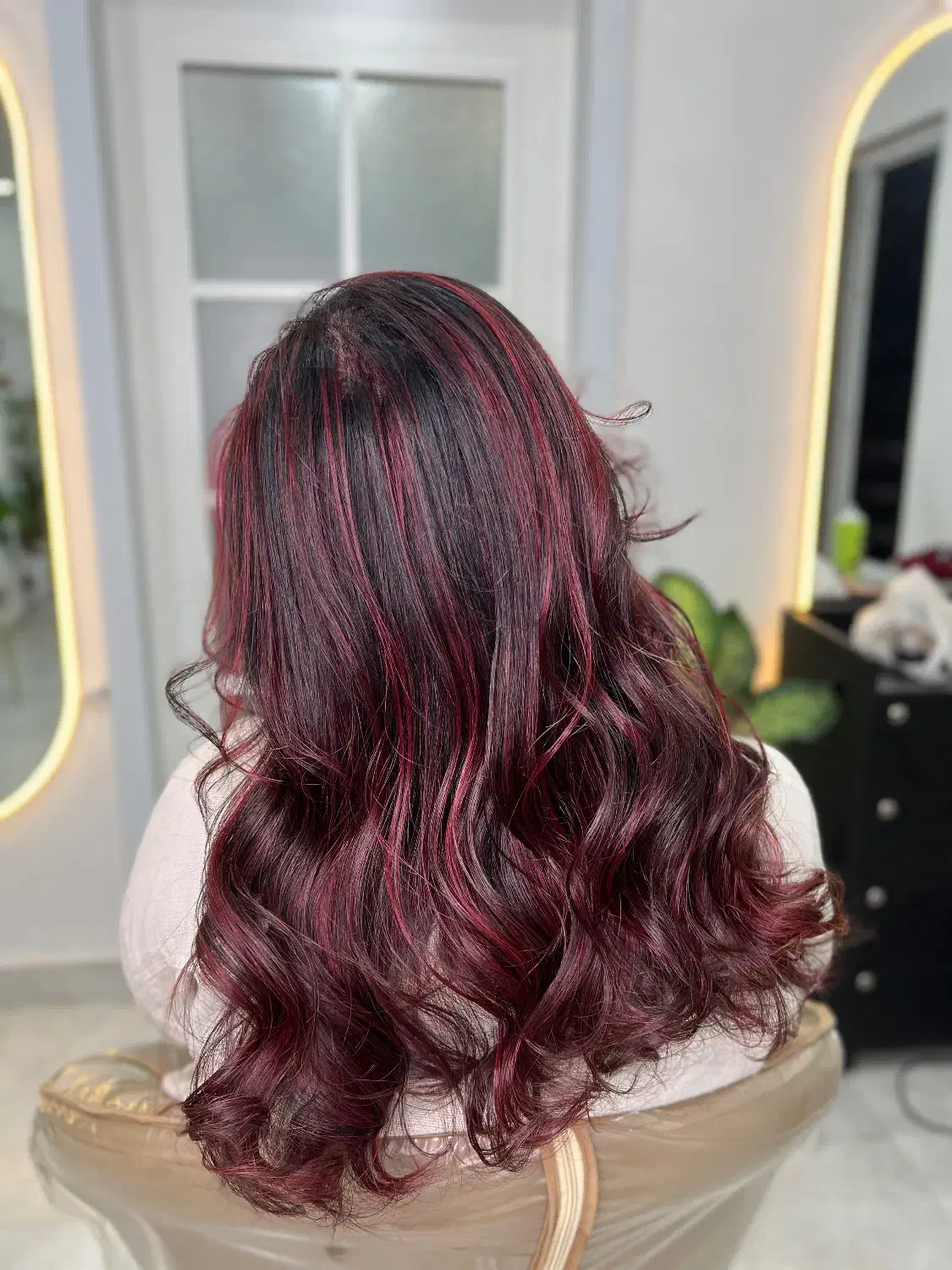 مدل رنگ و لایت|خدمات آرایشگری و زیبایی|رشت, معلم|دیوار