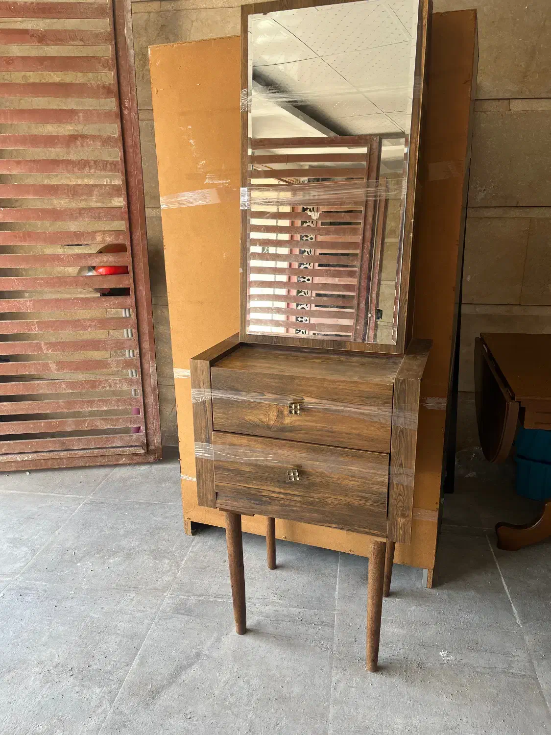 میز آرایشی،کنسول|مبلمان خانگی و میز عسلی|بوشهر, |دیوار