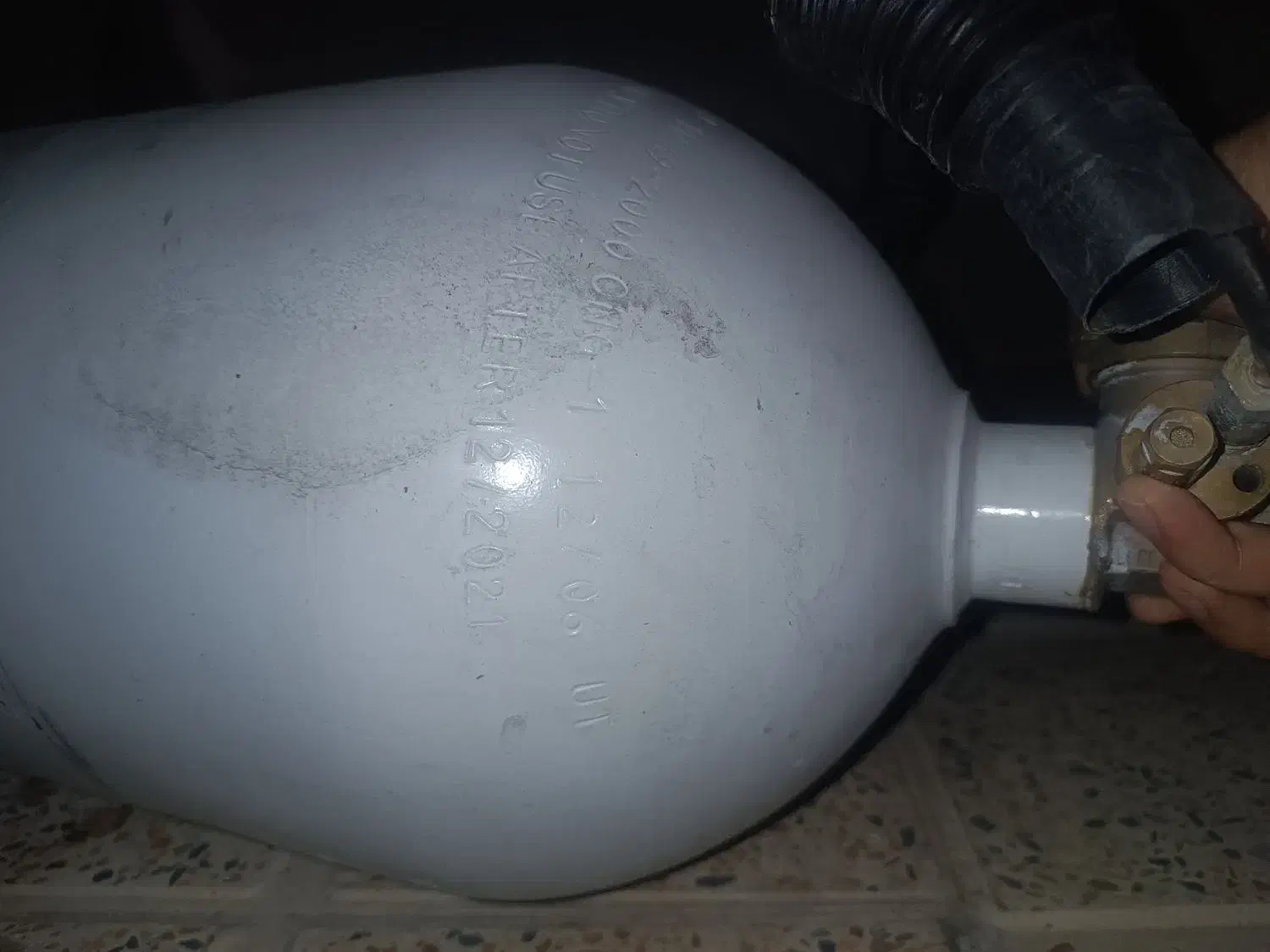 کپسول ماشین cng دوقلو تاریخ گذشته|قطعات یدکی و لوازم جانبی|اندیشه, اندیشه فاز ۴|دیوار