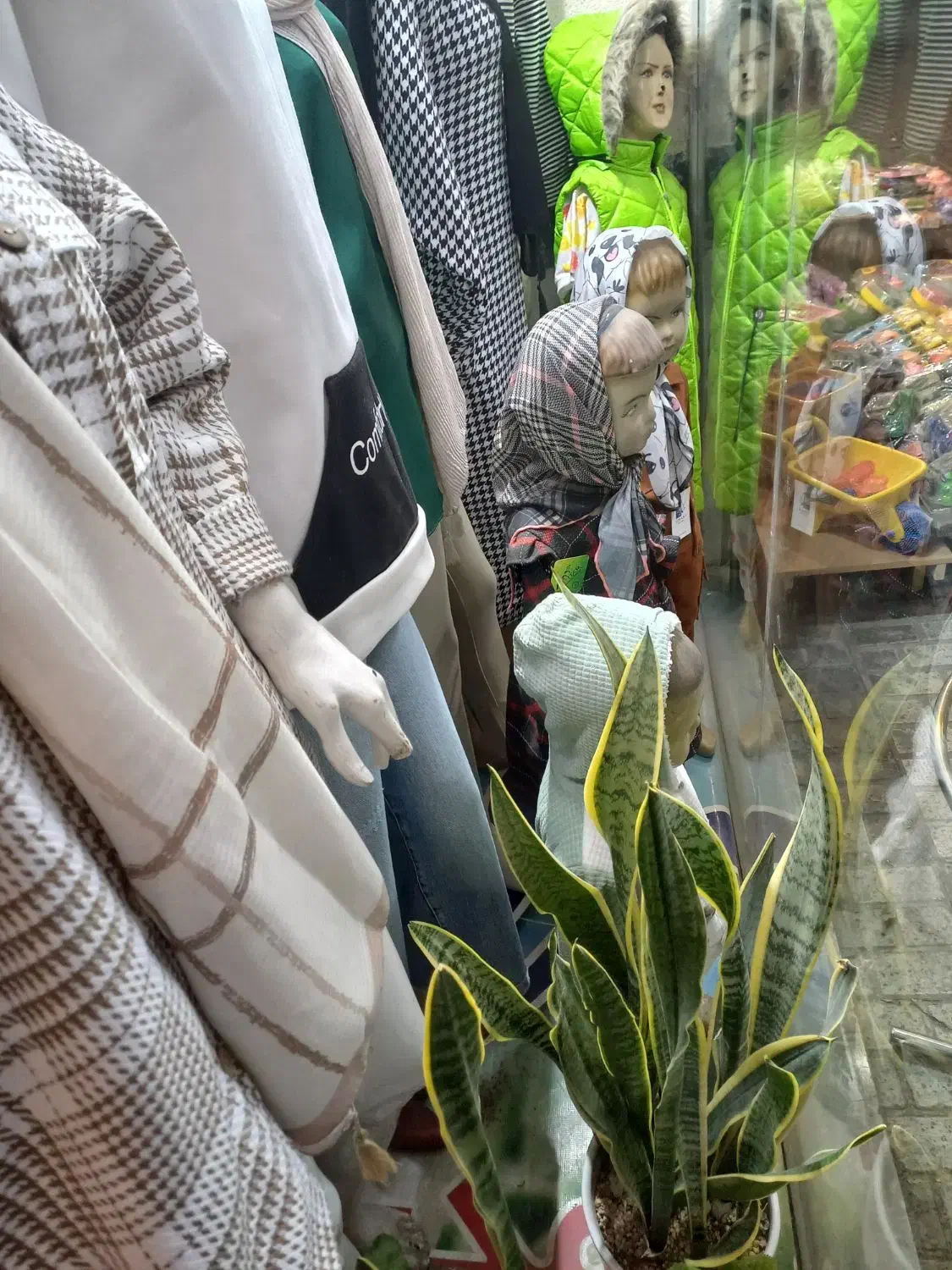 ویترین|فروشگاه و مغازه|چناران, |دیوار