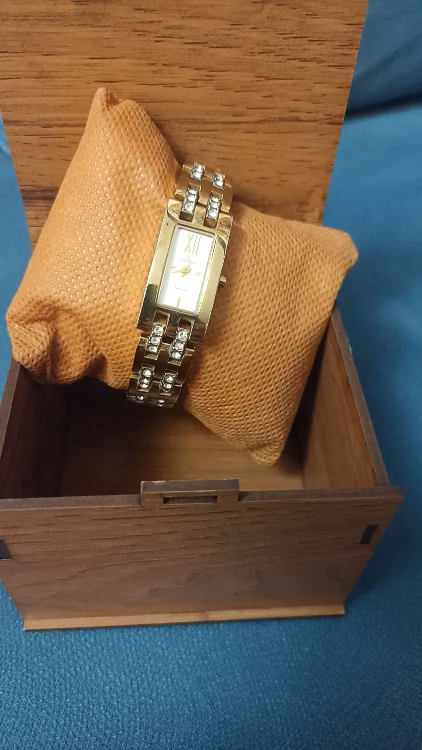 ساعت مچی|ساعت|گرگان, |دیوار