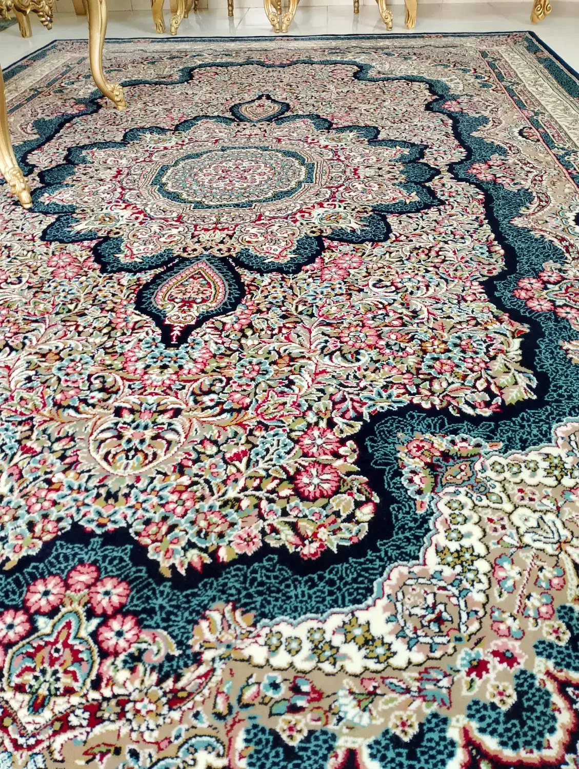 فرش درحد نو|فرش|بومهن, |دیوار