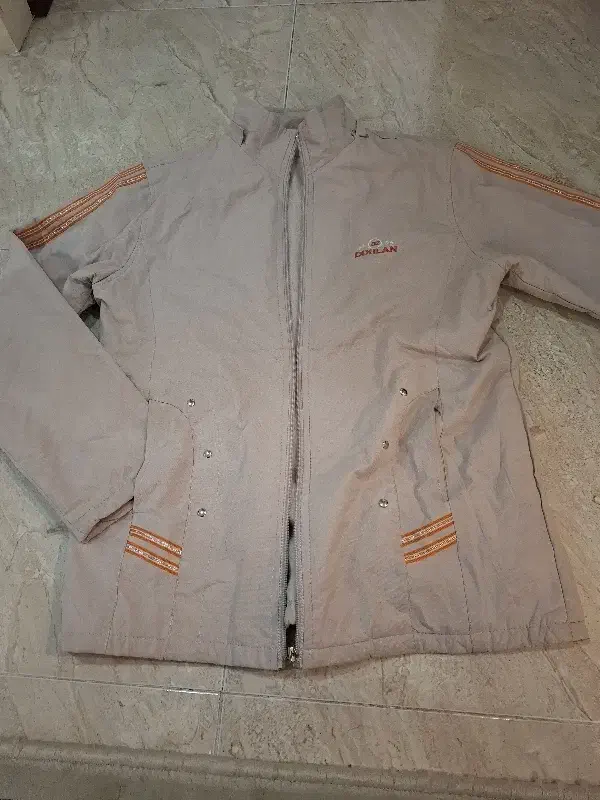 کت گرم زنانه|لباس|ری, دیلمان|دیوار