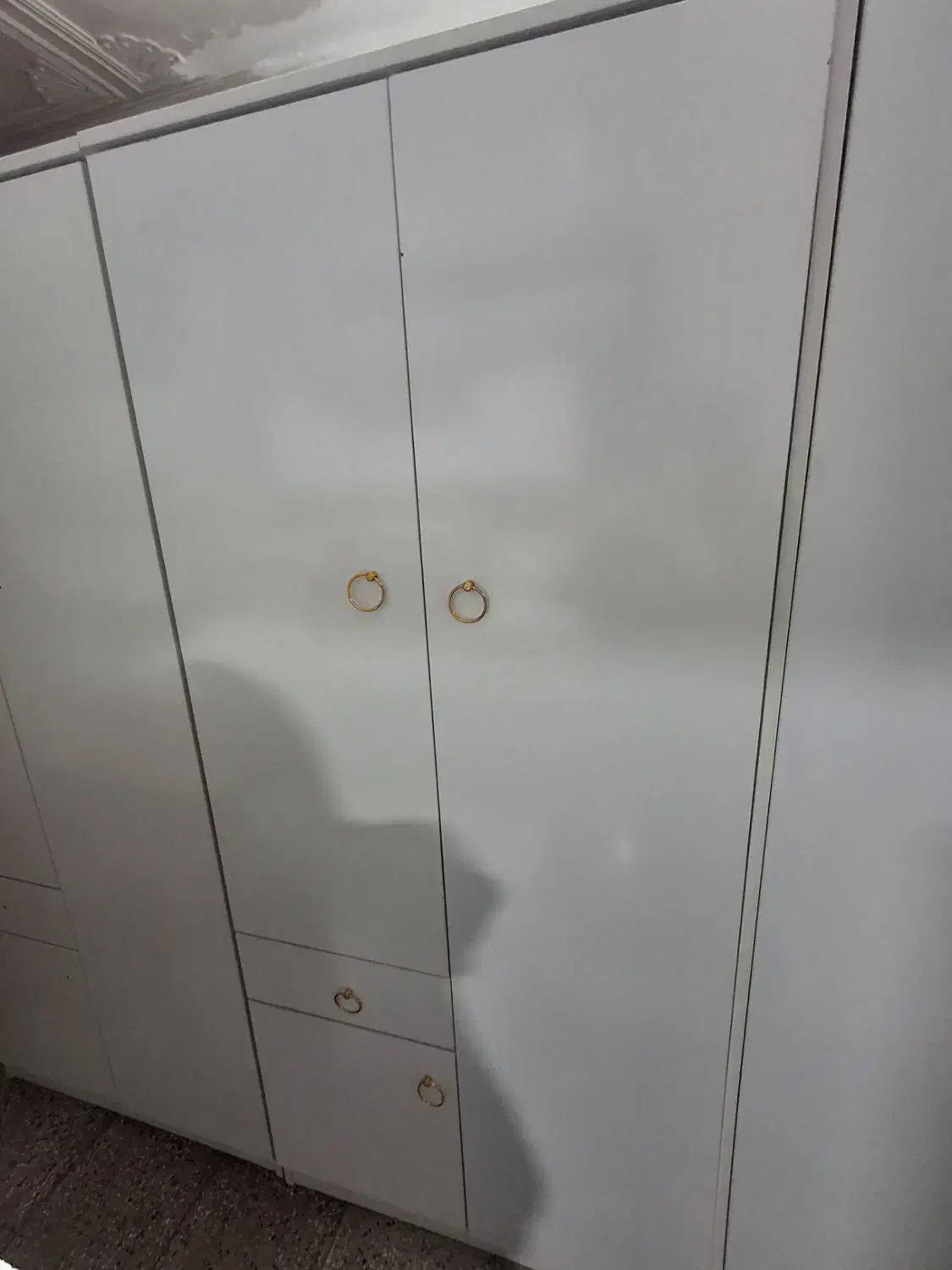 جاکفشی ایستاده|جاکفشی، کمد، دراور|بندر گناوه, |دیوار