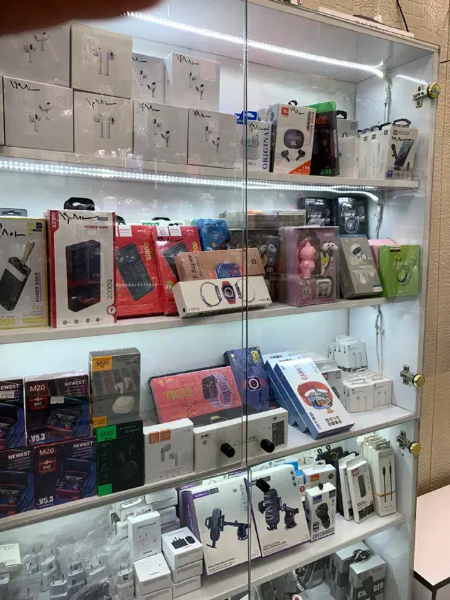 واگذاری ویترین به صورت کامل|فروشگاه و مغازه|هشتگرد, هشتگرد قدیم|دیوار