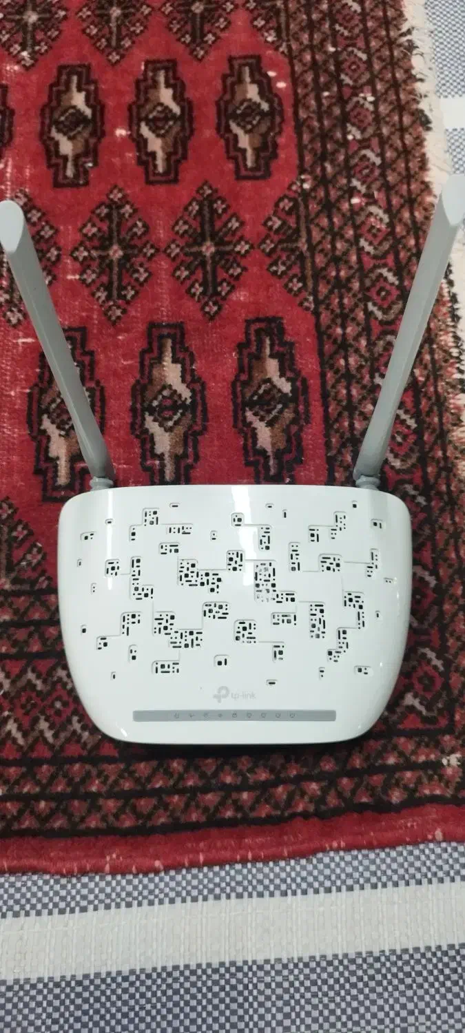 مودم تلفن ثابت در حد نو|مودم و تجهیزات شبکه|پرند, فاز ۲|دیوار