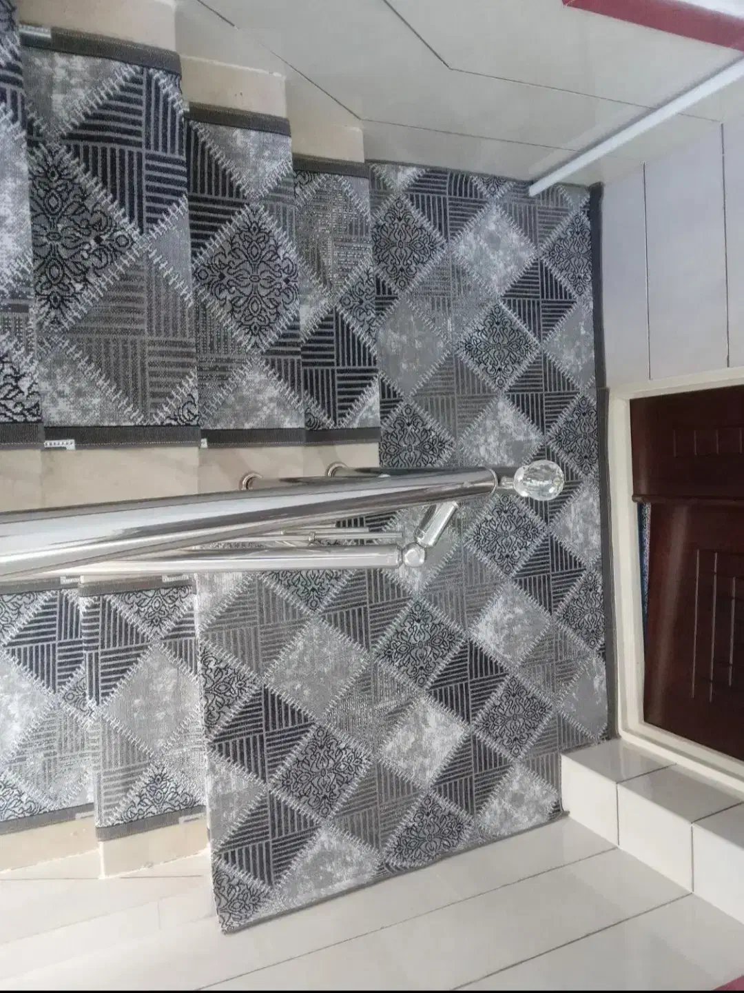 خانه فرش بهر ا می|فرش|زنجان, |دیوار