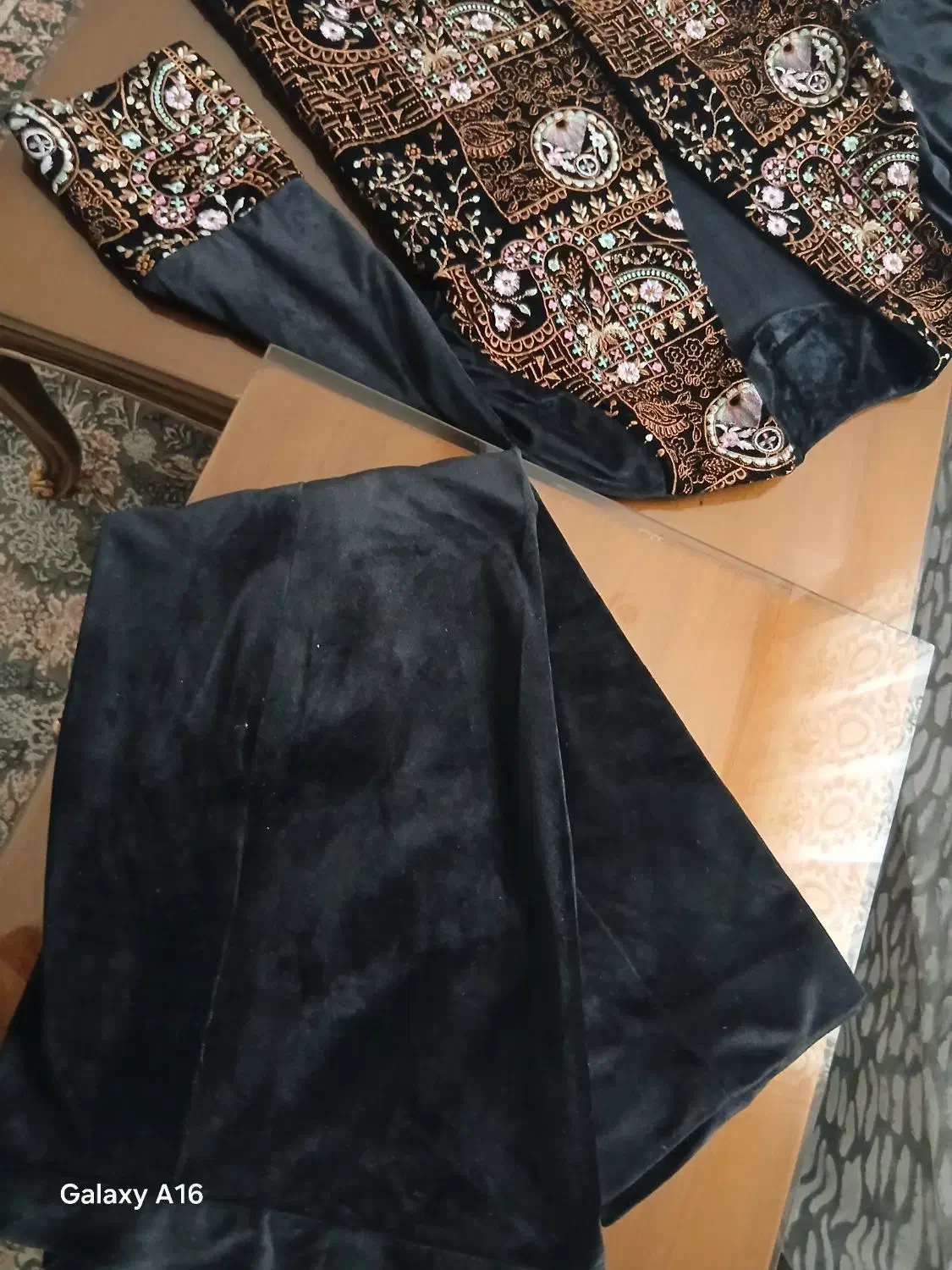 کت و شلوار مخمل سوزن دوزی مشکی|لباس|شهریار, شهریار|دیوار