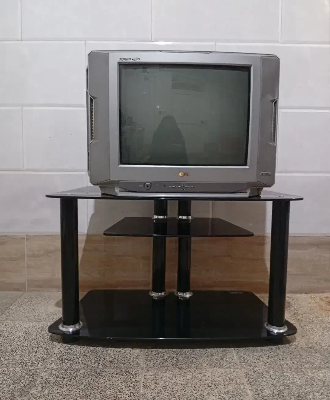 درچوبی توردارومیزوتلوزیون.روروئک|میز تلویزیون|کهک, |دیوار