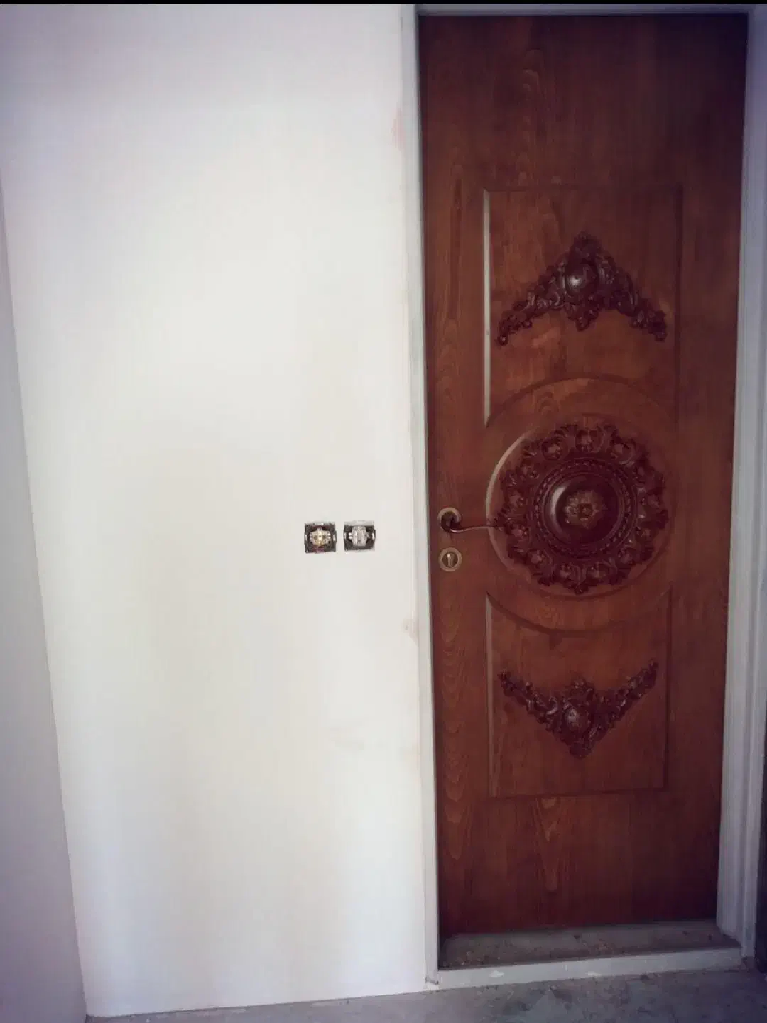 نصاب درب ضدسرقت و چوبی|خدمات پیشه و مهارت|هشتگرد, هشتگرد قدیم|دیوار