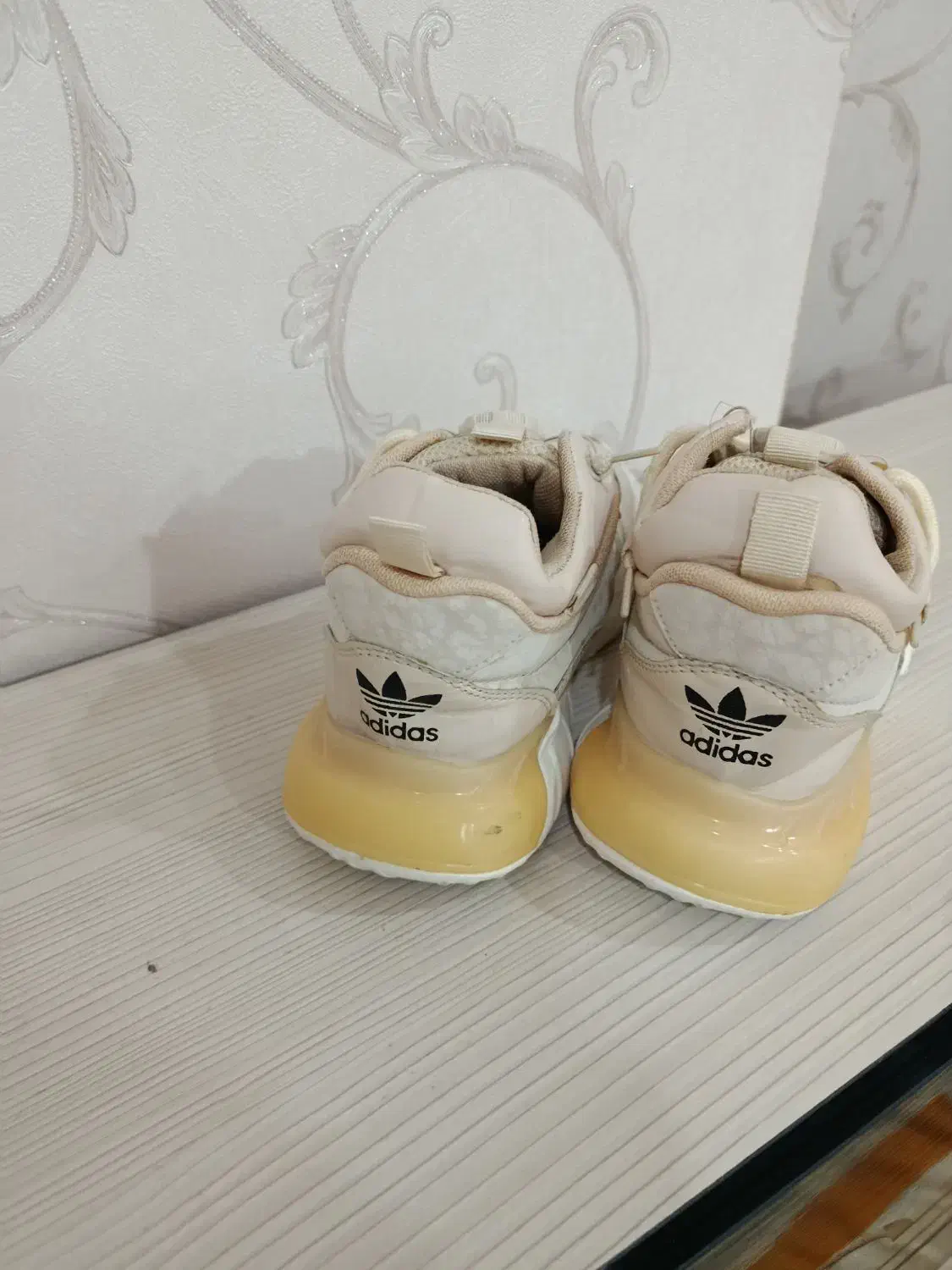 کتونی دخترانه بچگانه سایز ۳۷|کفش و لباس بچه|تهران, امام زاده حسن|دیوار