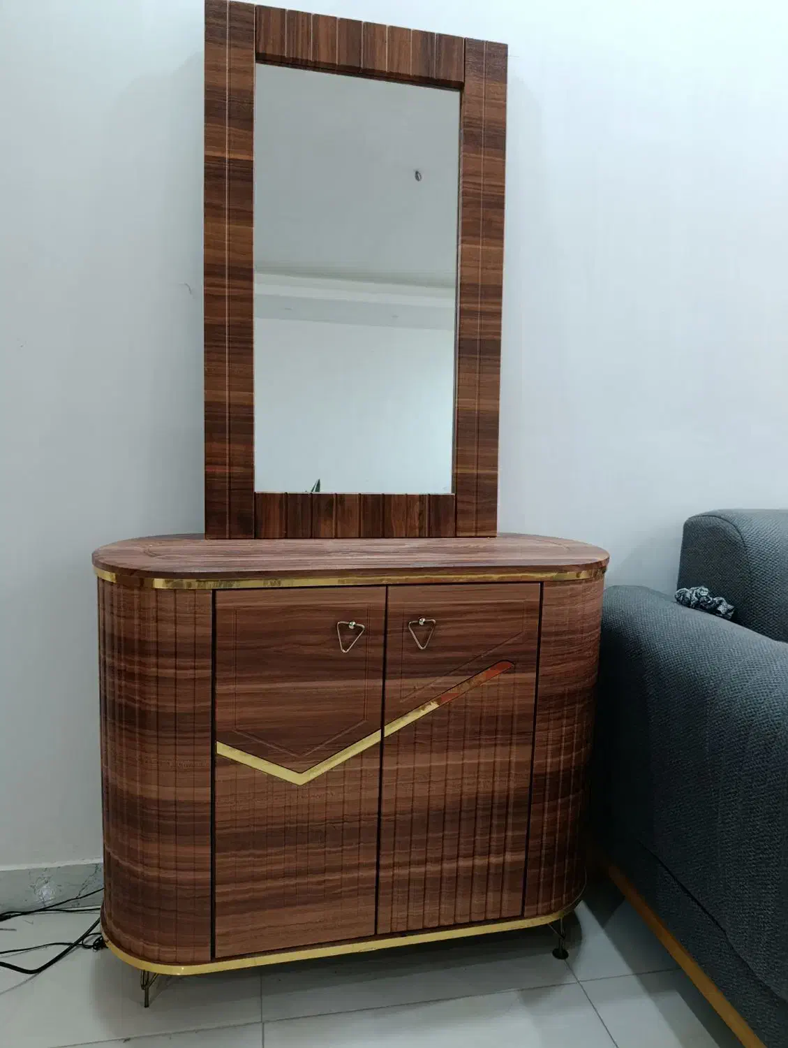 آینه کنسول و میز تی وی|بوفه، ویترین، کنسول|اهواز, کوی مهدیس|دیوار