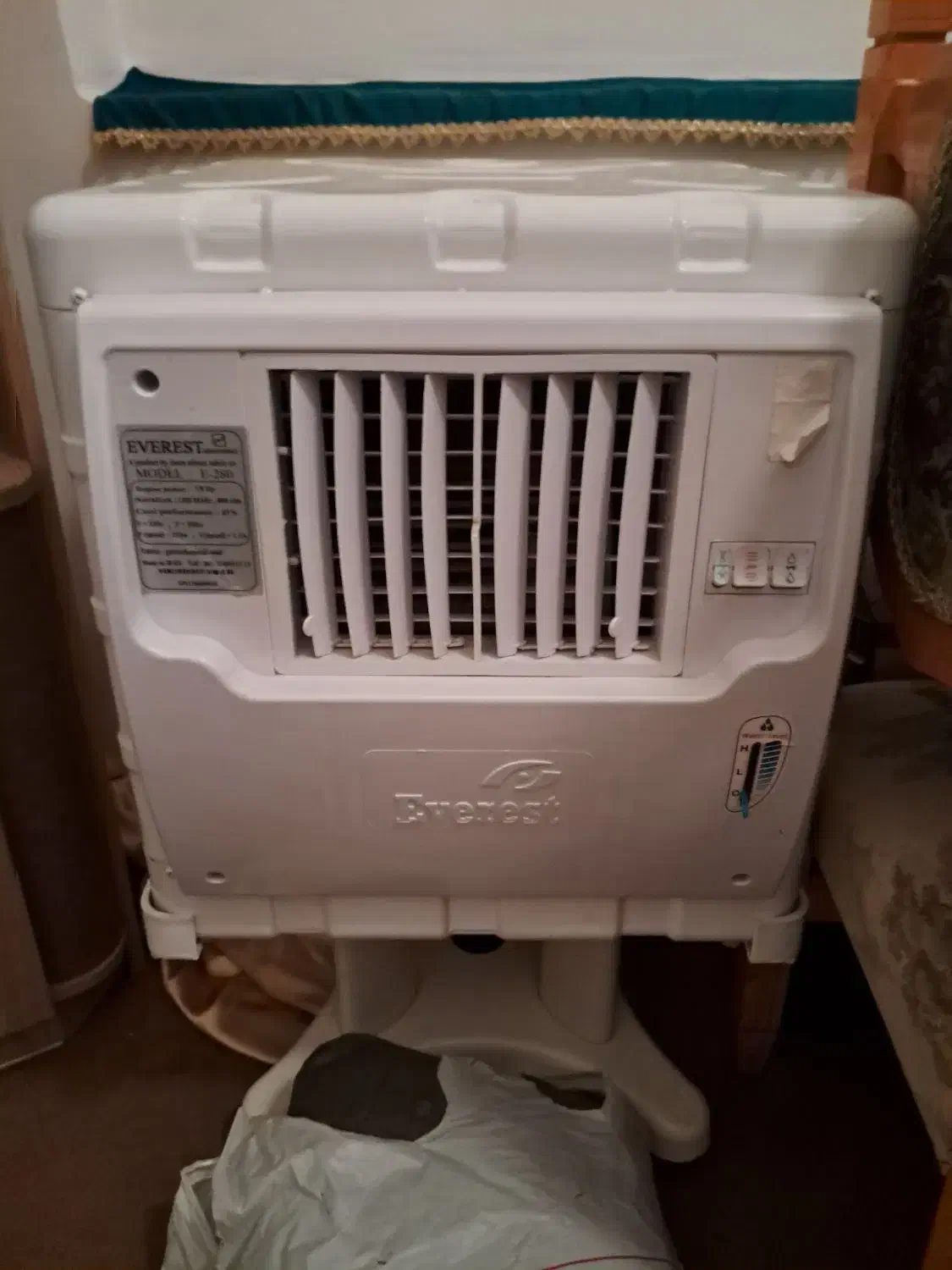 کولر آبی اورست.|کولر آبی|تبریز, |دیوار