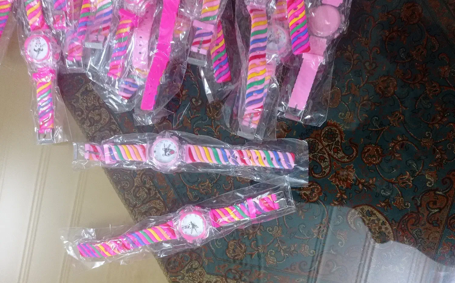 ساعت مچی بچگانه چراغدار|ساعت|حمیدیا, |دیوار