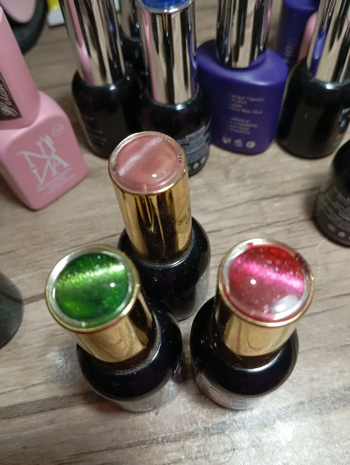 لاکژل|آرایشگاه و سالنهای زیبایی|شبانکاره, |دیوار