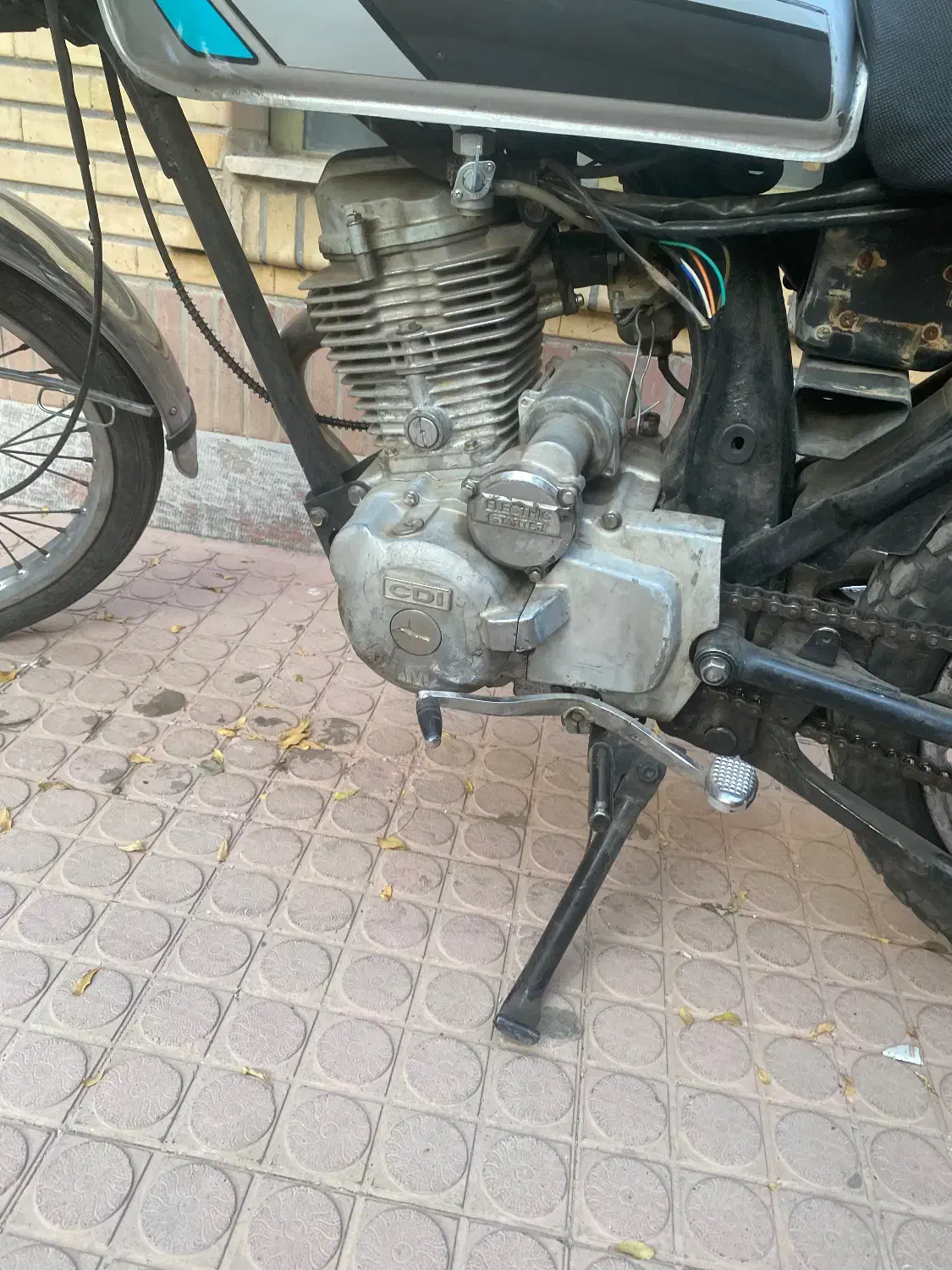 موتور هوندا مزایده ای|موتورسیکلت|اندیشه, اندیشه فاز ۳|دیوار