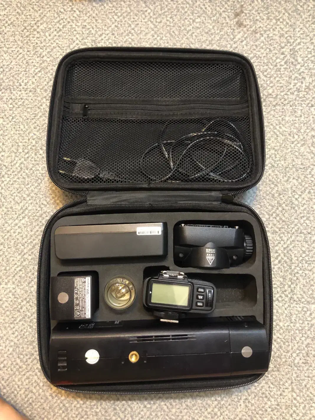 فلش Godox ad200کیت کامل|دوربین عکاسی و فیلمبرداری|کرمان, |دیوار