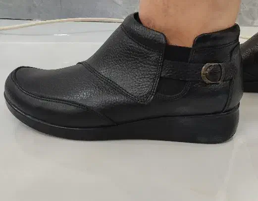 نیم بوت چرم|کیف، کفش، کمربند|خرمآباد, |دیوار