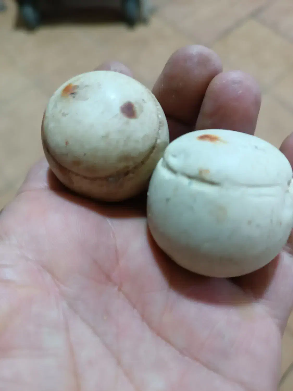 سنگ آسیاب|جواهرات|قدس, شهر‌قدس|دیوار