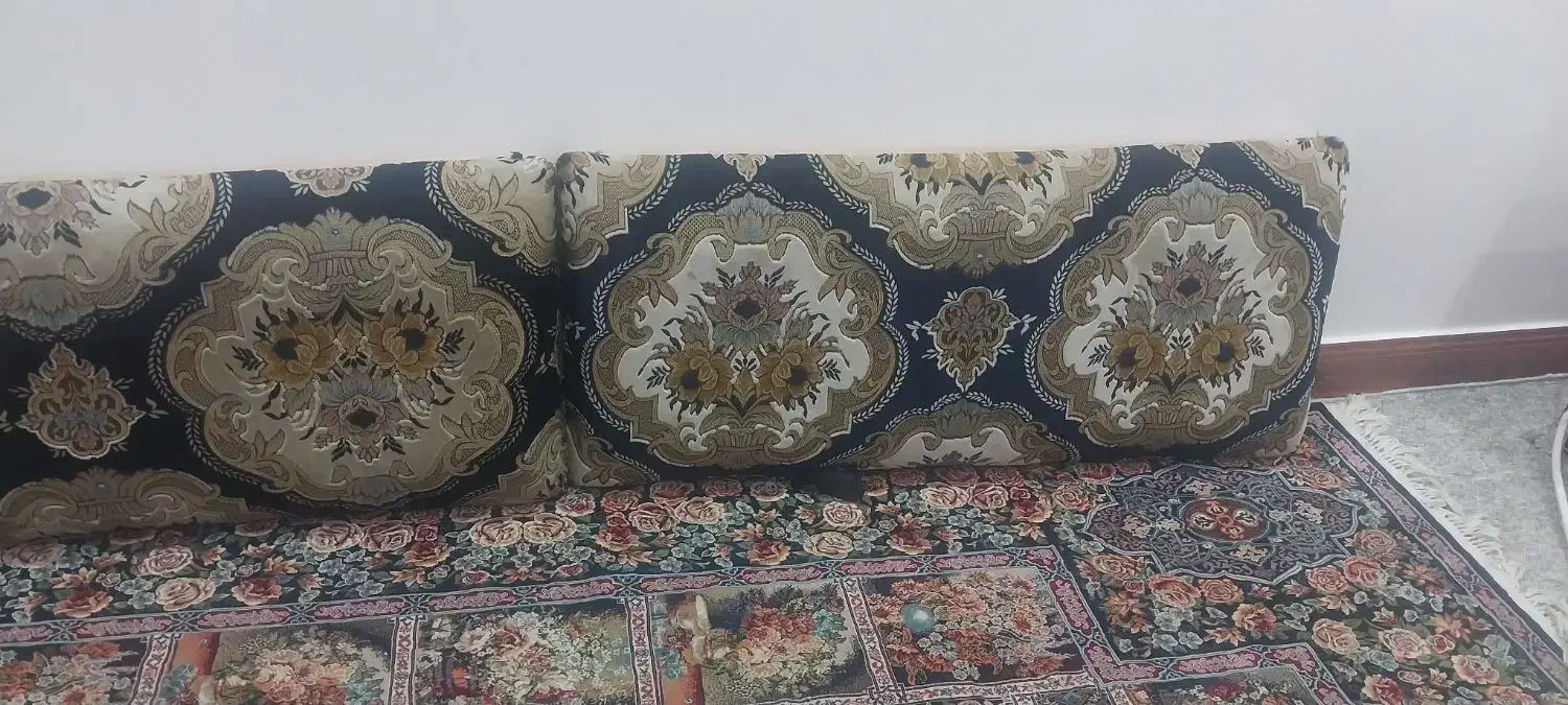 پشتی مخمل برجسته|پشتی|بندر امام خمینی, |دیوار