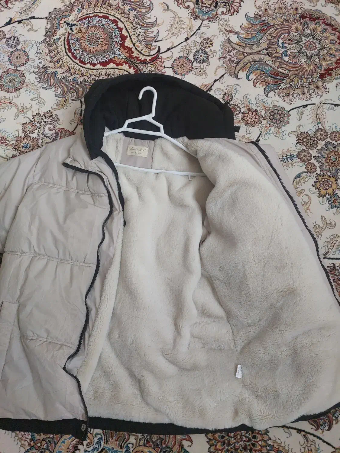 کاپشن/کاپشن خز/لباس گرم|لباس|بجنورد, |دیوار