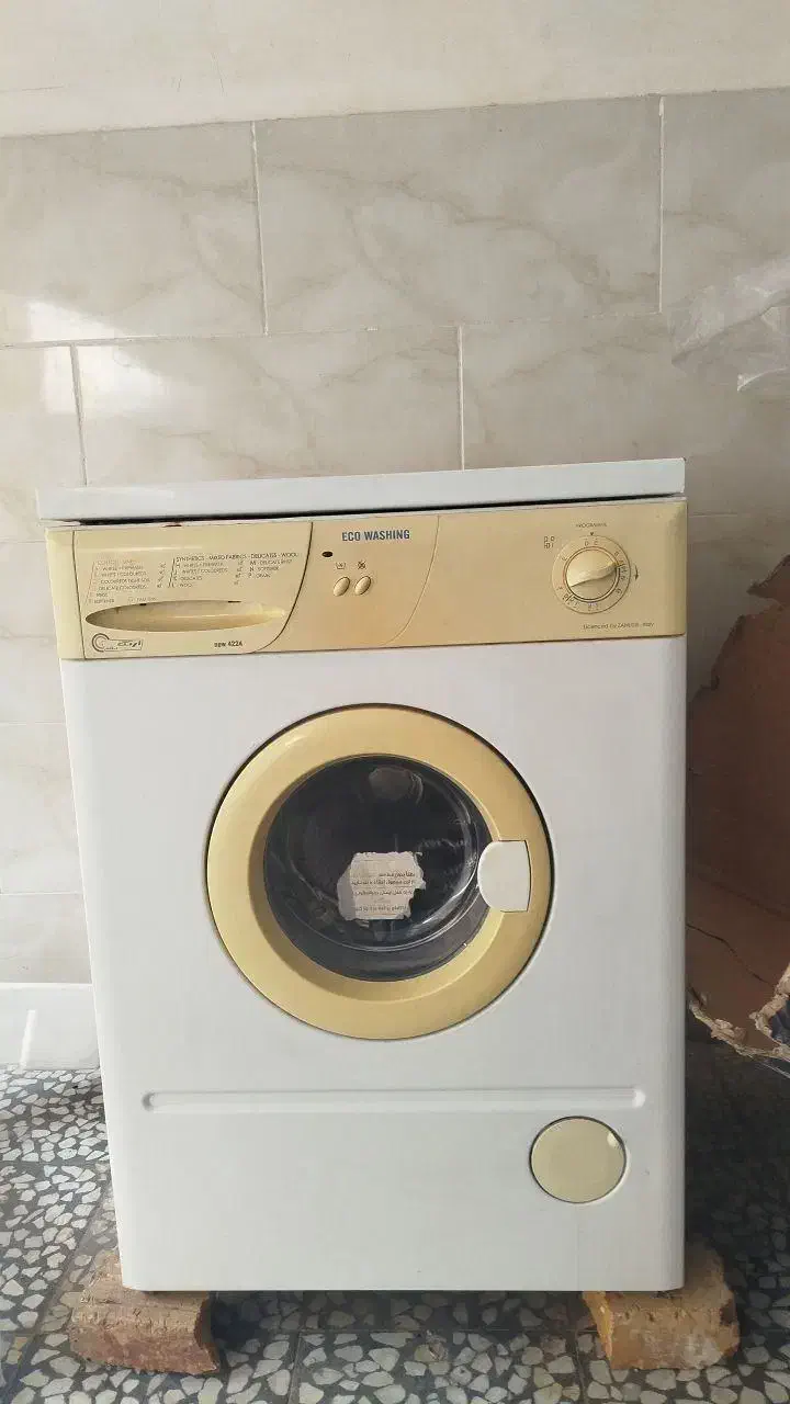 ماشین لباس شویی|ماشین لباسشویی و خشک‌کن لباس|بوئین زهرا, |دیوار