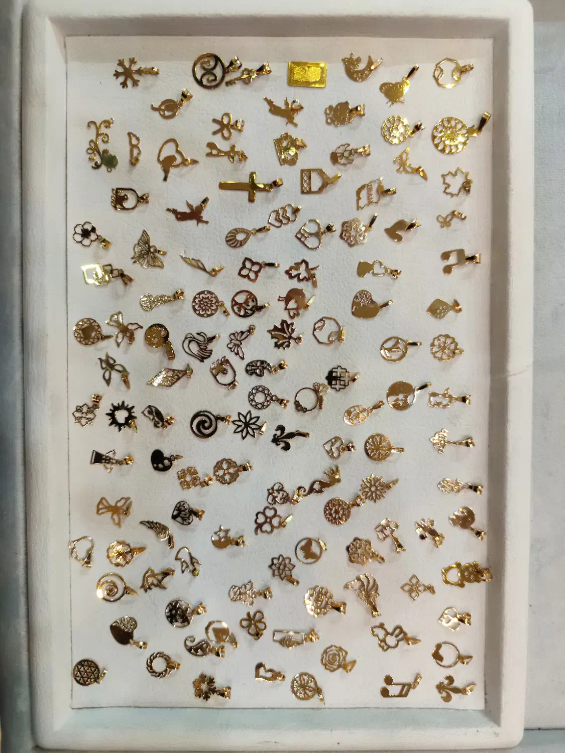 کادویی روز زن و مادر/ پلاک طلای ۱۸ عیار|جواهرات|اصفهان, شهشهان|دیوار