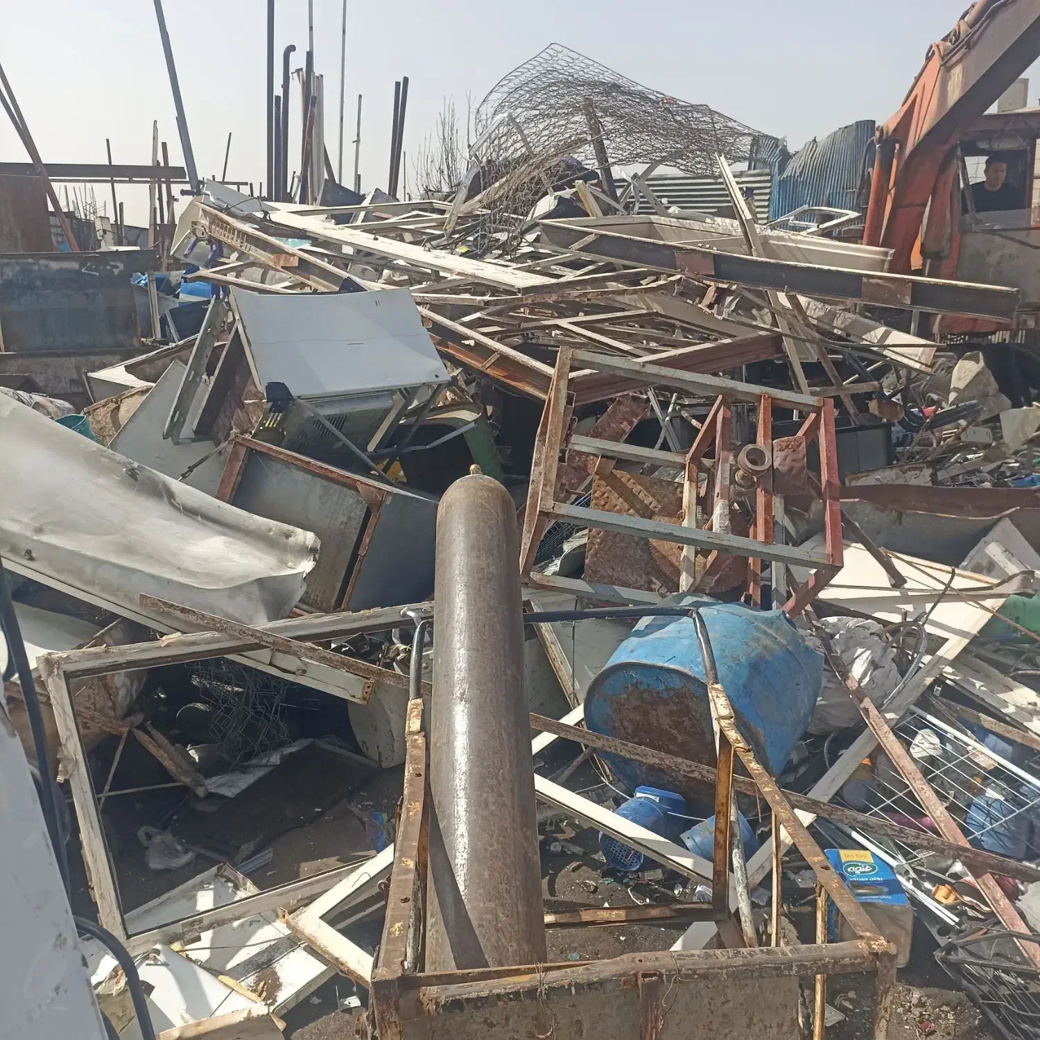 خریدوفروش ضایعات آهن  میلگرد آلمینیوم مس برنج|عمده‌فروشی|کرج, شهرک فهمیده|دیوار